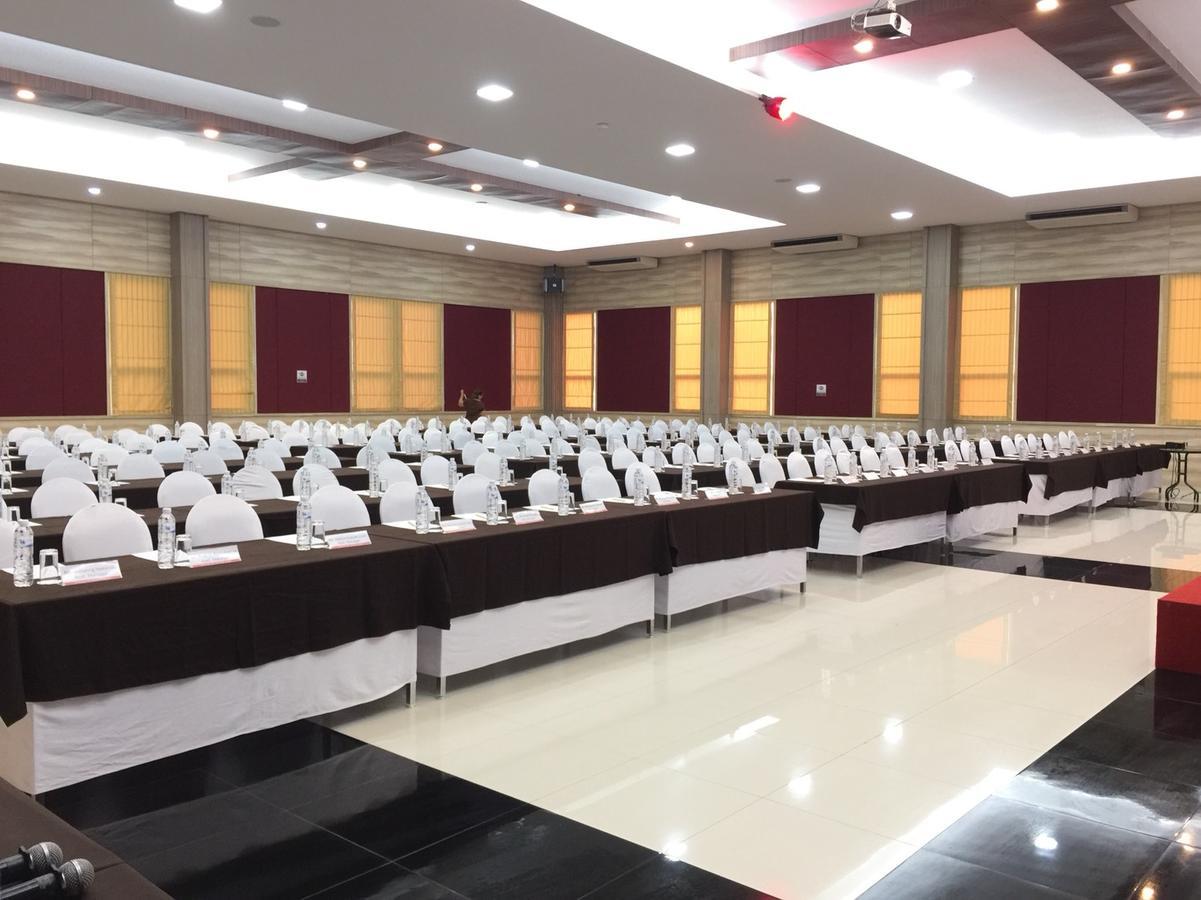 Eastpana Hotel - Sha Extra Plus Si Racha Exterior foto